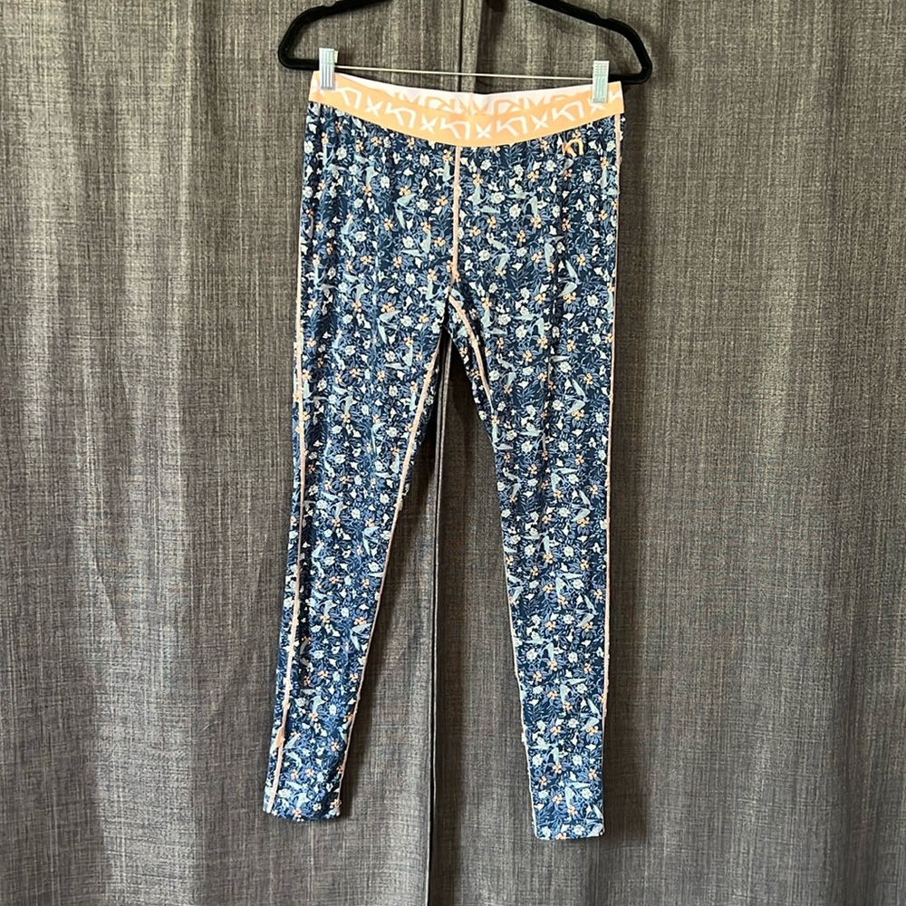 Kari traa leggings full length blue and pink swallow print size XL